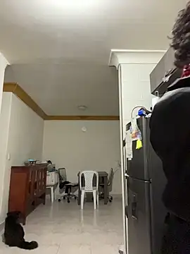 ZahaRose online show from November 19, 4:01 am