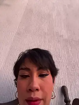 ZahaRose online show from December 13, 11:11 pm