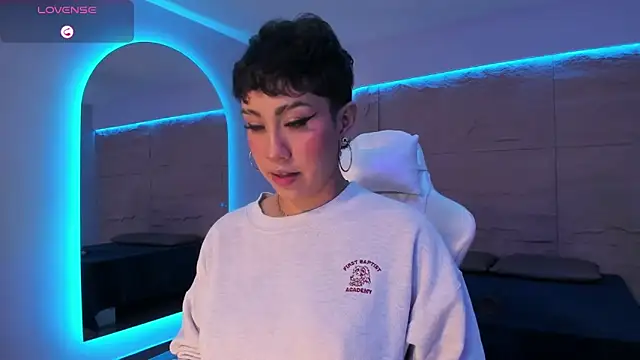 Snapshot of ZahaRose chatting on September 21, 8:25 pm ZahaRose online show from September 21, 8:25 pm