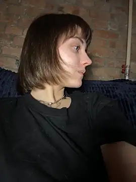 Only April online show from December 3, 8:52 pm