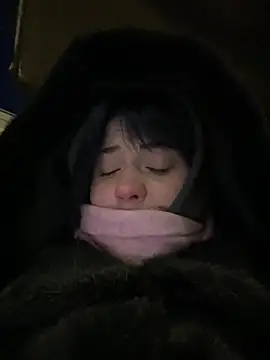 Only April online show from February 1, 5:06 am