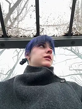 Only April online show from April 5, 4:30 am