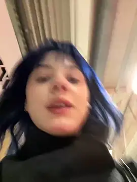 Only April online show from April 4, 5:03 am