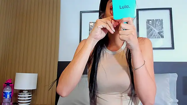 Snapshot of catalina_jolie chatting on February 4, 3:45 am catalina jolie online show from February 4, 3:45 am