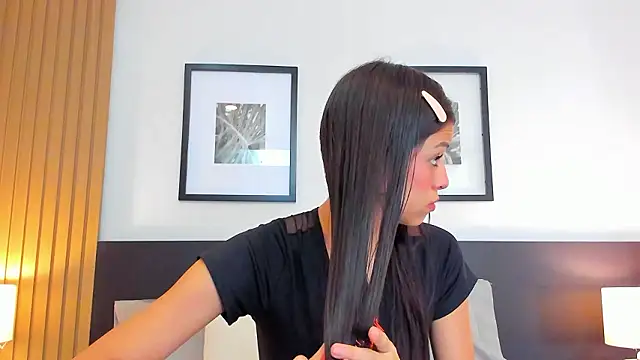 Snapshot of catalina_jolie chatting on February 20, 4:09 am catalina jolie online show from February 20, 4:09 am