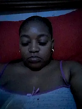 BigAssjuicy26 online show from October 27, 10:22 pm