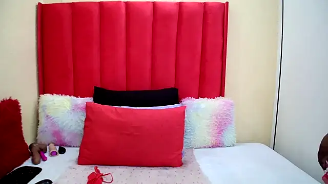 BigAssjuicy26 online show from February 14, 9:48 pm