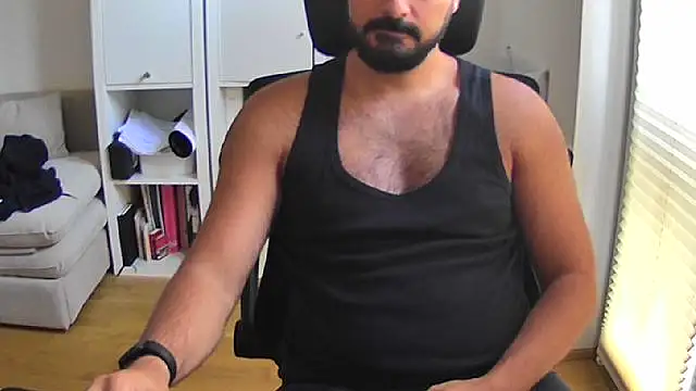 Snapshot of Velvetvoyager69 chatting on October 1, 9:03 am Velvetvoyager69 online show from October 1, 9:03 am