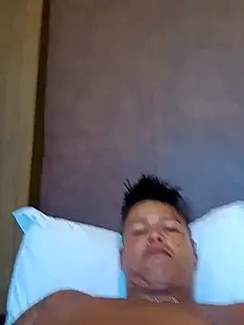 Duartte33 online show from February 12, 5:45 pm