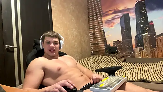 MusclePhantom online show from February 12, 8:41 pm