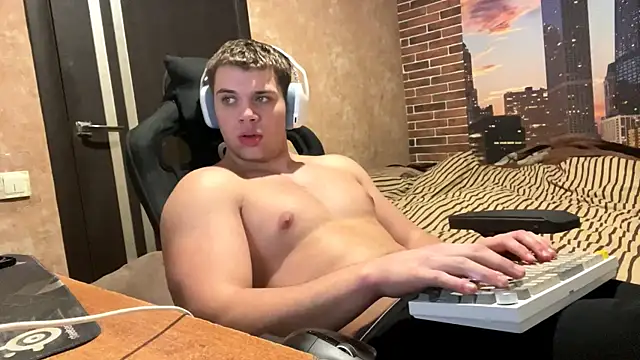 MusclePhantom online show from February 9, 9:46 pm