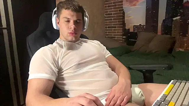 MusclePhantom online show from April 13, 9:52 pm