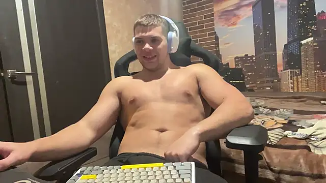 MusclePhantom online show from October 21, 7:57 pm