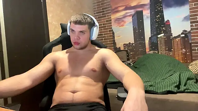 MusclePhantom online show from February 24, 10:21 pm