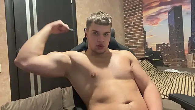 MusclePhantom online show from November 27, 10:10 pm