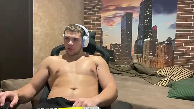 MusclePhantom online show from October 28, 10:09 pm