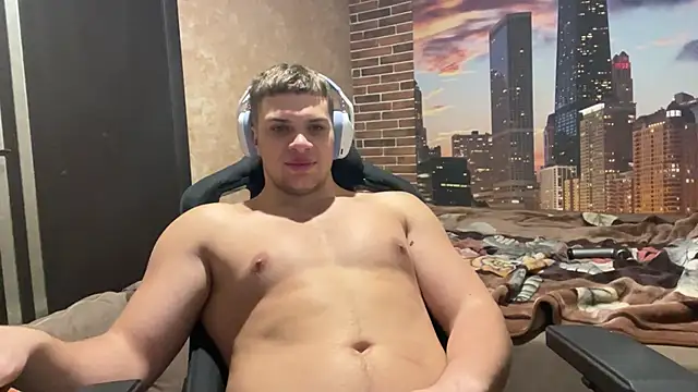 MusclePhantom online show from November 24, 9:37 pm