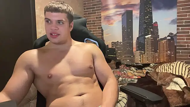 MusclePhantom online show from October 10, 7:58 pm