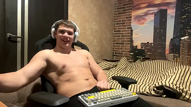 MusclePhantom online show from February 8, 9:12 pm