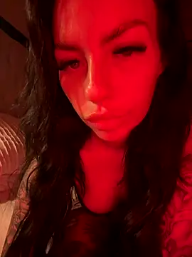 Snapshot of BELLABLACKXUK chatting on November 13, 10:13 pm BELLABLACKXUK online show from November 13, 10:13 pm