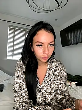 Snapshot of BELLABLACKXUK chatting on November 8, 12:42 pm BELLABLACKXUK online show from November 8, 12:42 pm