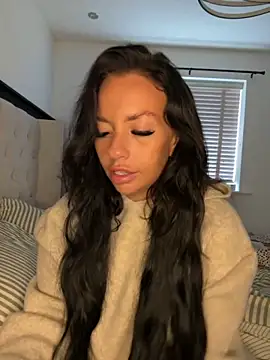 BELLABLACKXUK online show from October 4, 3:13 pm