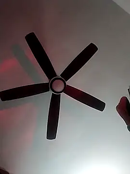 Snapshot of MoonlikePolicy727 chatting on February 22, 5:14 pm MoonlikePolicy727 online show from February 22, 5:14 pm