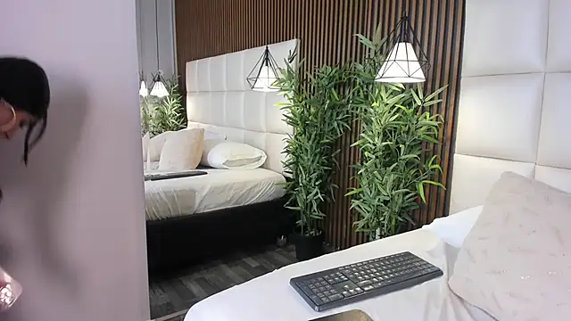 HannaPotther online show from March 31, 11:29 pm