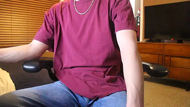 jjjjjfive online show from March 6, 4:18 am