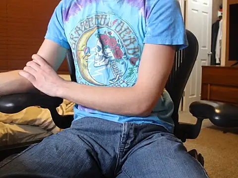 Snapshot of jjjjjfive chatting on December 2, 12:44 am jjjjjfive online show from December 2, 12:44 am