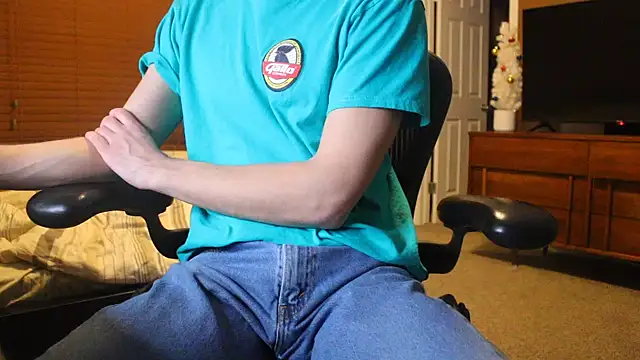 Snapshot of jjjjjfive chatting on December 3, 2:45 am jjjjjfive online show from December 3, 2:45 am