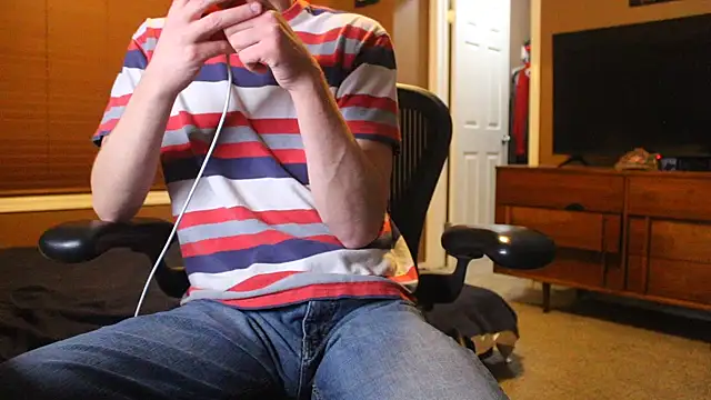 jjjjjfive online show from March 26, 3:27 am