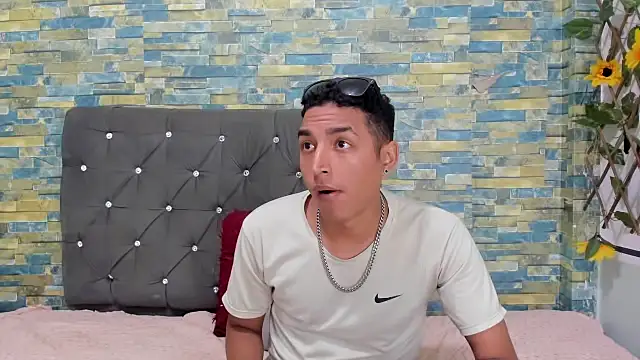 partdemonlatin666 online show from September 13, 8:20 pm