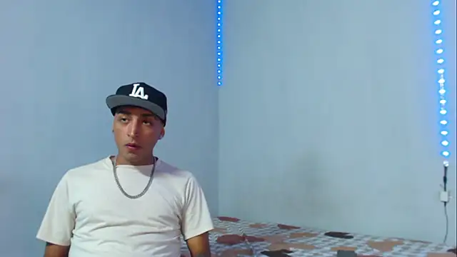 partdemonlatin666 online show from October 25, 9:37 pm