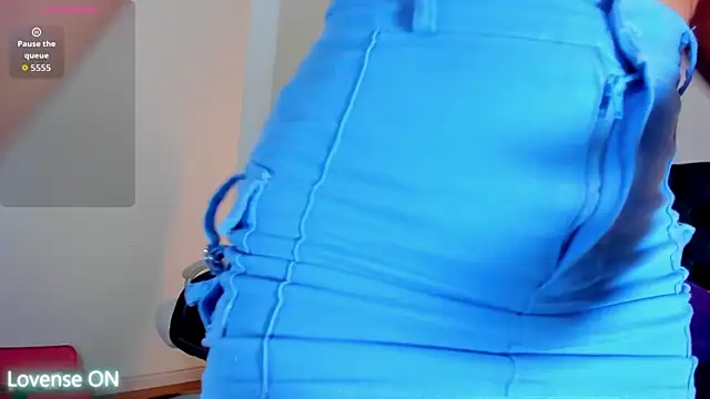 miiarod online show from November 18, 7:06 pm