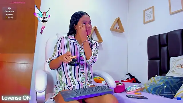 miiarod online show from November 3, 6:00 pm