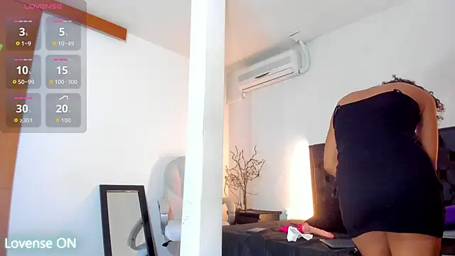 miiarod online show from November 26, 6:52 pm