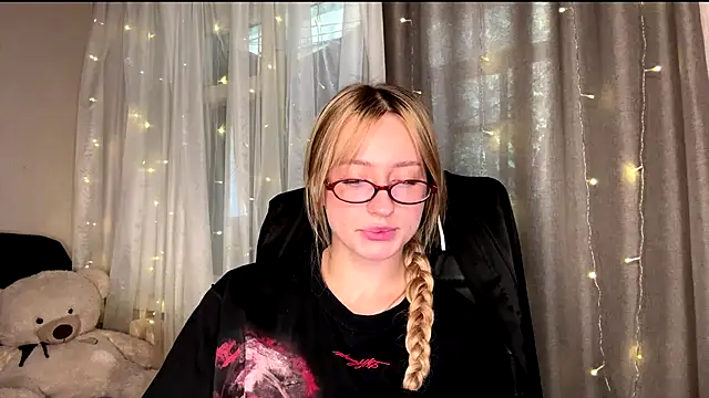 Jetta Corsacami online show from September 21, 11:15 am