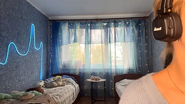 Jetta Corsacami online show from October 15, 8:33 am