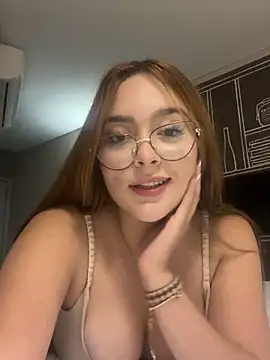 Snapshot of scarlett_roousse chatting on October 8, 12:56 am scarlett roousse online show from October 8, 12:56 am