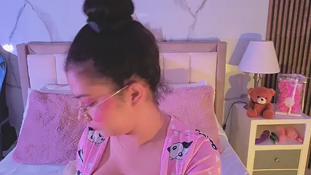 LunaRosse  online show from October 6, 12:06 pm