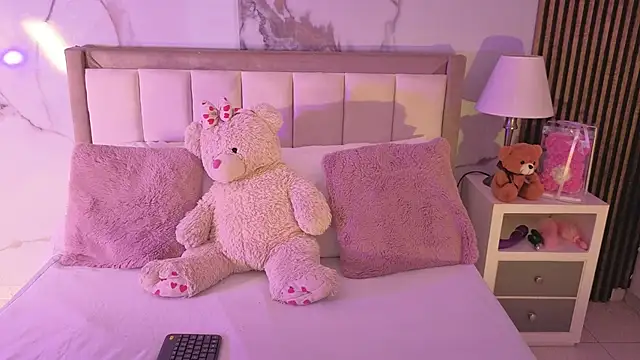 LunaRosse  online show from October 9, 12:06 pm