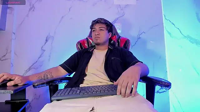 juanmechanic  online show from March 28, 3:13 pm