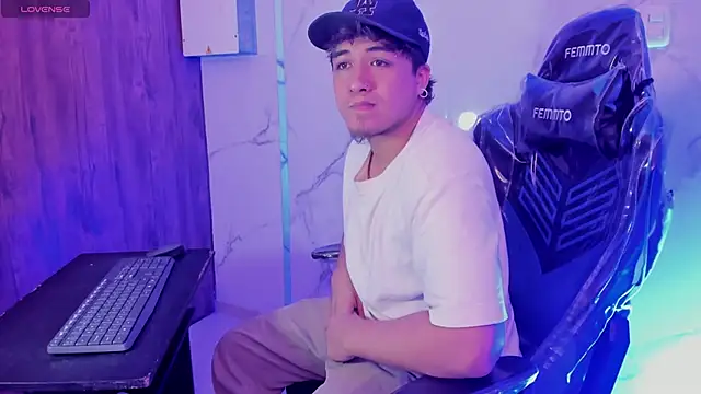 juanmechanic  online show from March 26, 2:15 pm