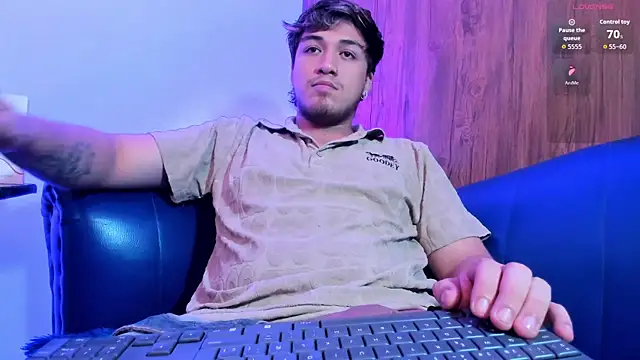 juanmechanic  online show from May 17, 4:56 am