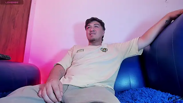 juanmechanic  online show from July 10, 10:10 pm