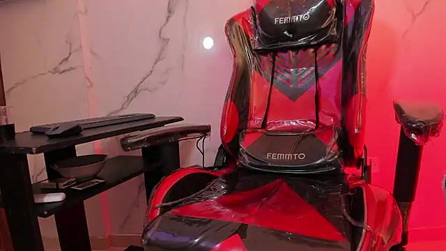 juanmechanic  online show from March 22, 6:15 am