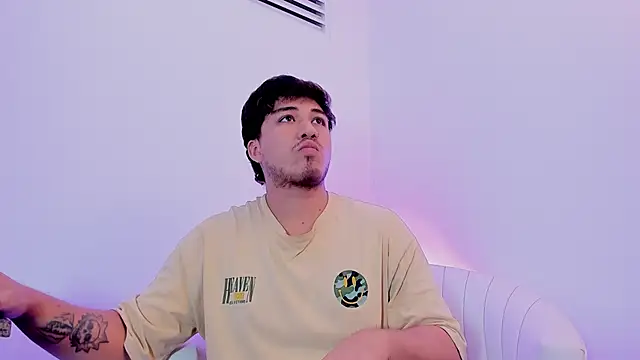 juanmechanic  online show from June 27, 9:32 pm