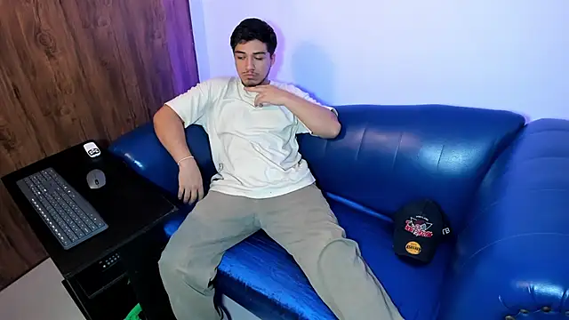 juanmechanic  online show from November 12, 2:54 pm