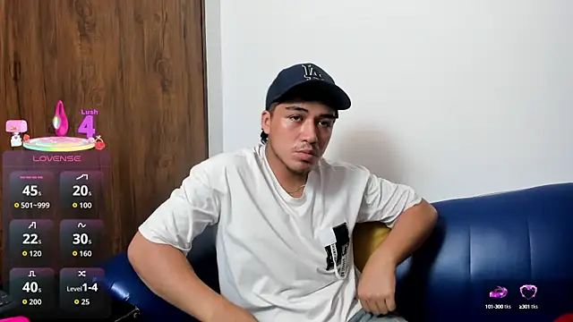 Snapshot of juanmechanic_ chatting on September 15, 8:09 pm juanmechanic  online show from September 15, 8:09 pm